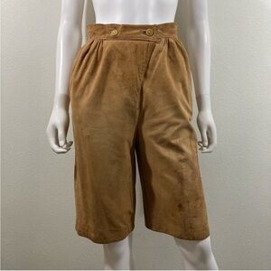 Vintage ❤️ 1990’s Soft Chamois Suede knee length Shorts